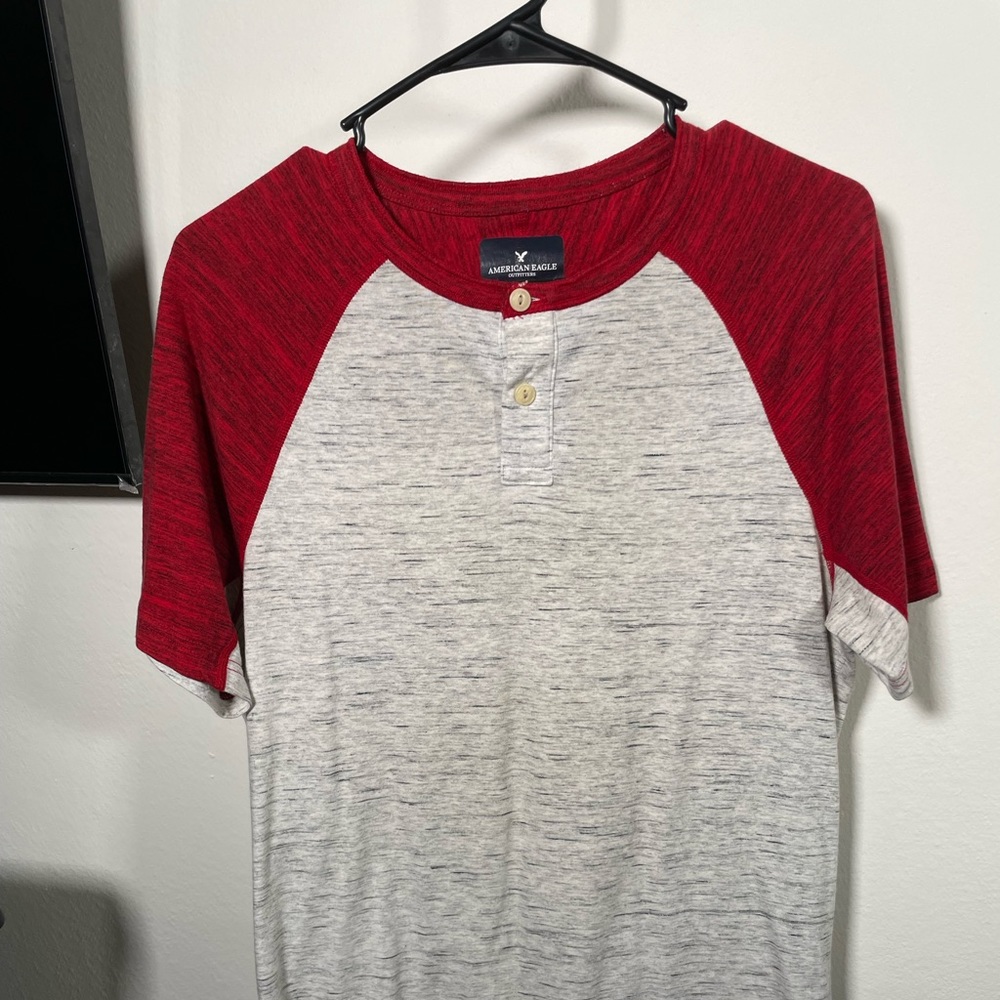 American Eagle Men's Henley T-Shirt, Size Small Red White